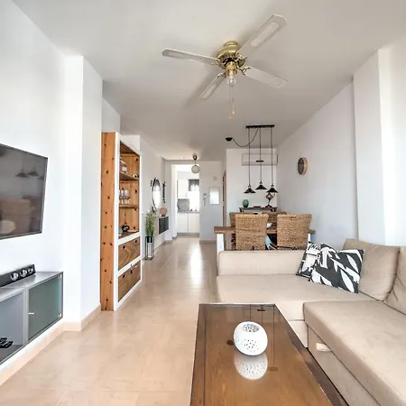 Stunning At Burriana Beach, Apartment *