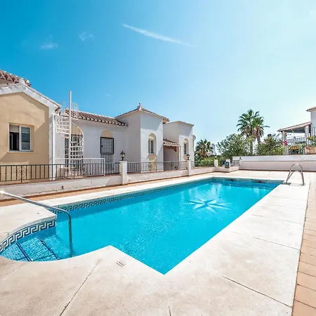 Stunning At Burriana Beach, Apartment