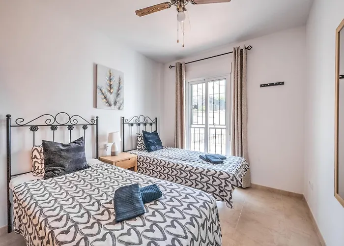 Stunning At Burriana Beach, Apartment *