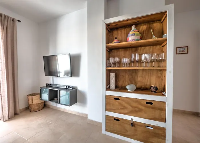 Stunning At Burriana Beach, Апартаменти