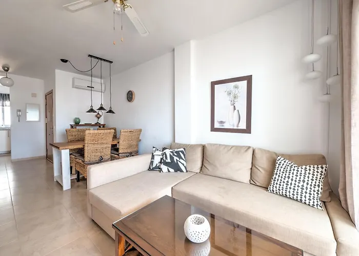 Apartment Stunning At Burriana Beach, *